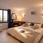 Апартаменты Ocean Bliss Ii- Panoramic Sea View - 20m To - 2 Swimming Pools - Private Parking Албуфейра